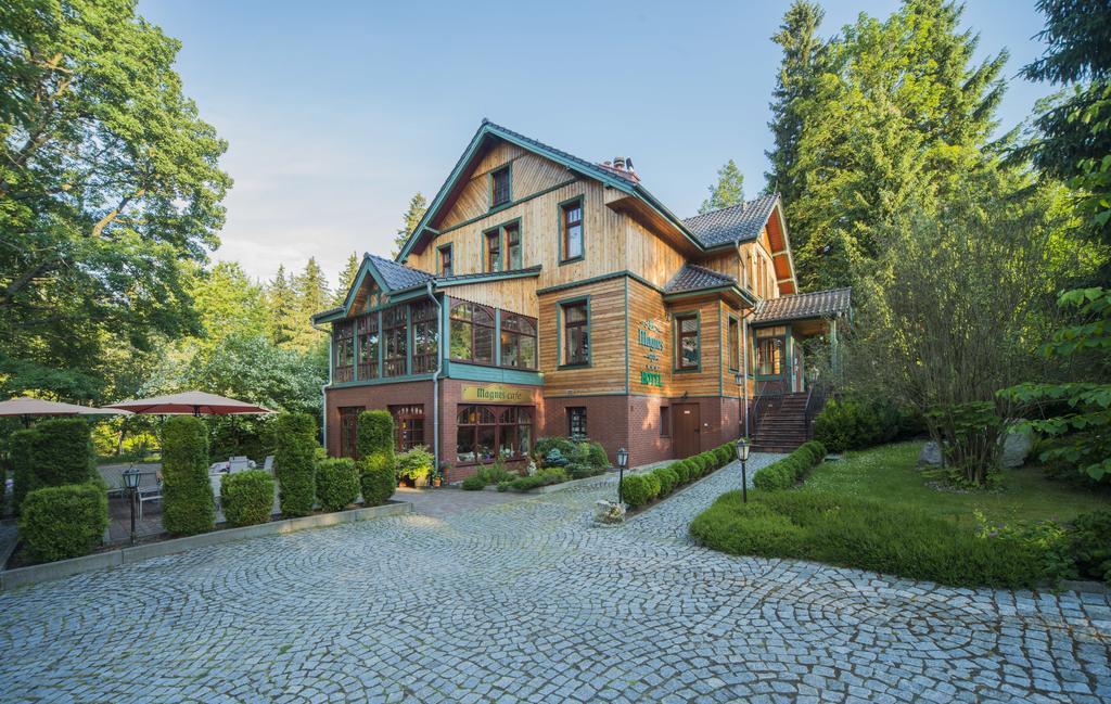 Hotel Magnes Шклярска Поремба Екстериор снимка