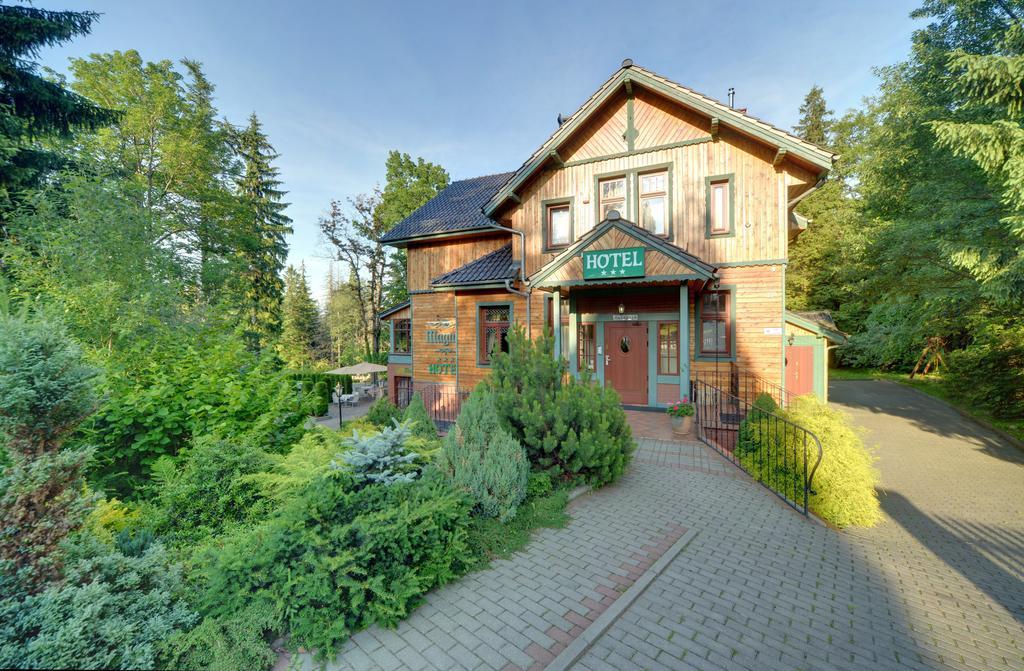 Hotel Magnes Шклярска Поремба Екстериор снимка