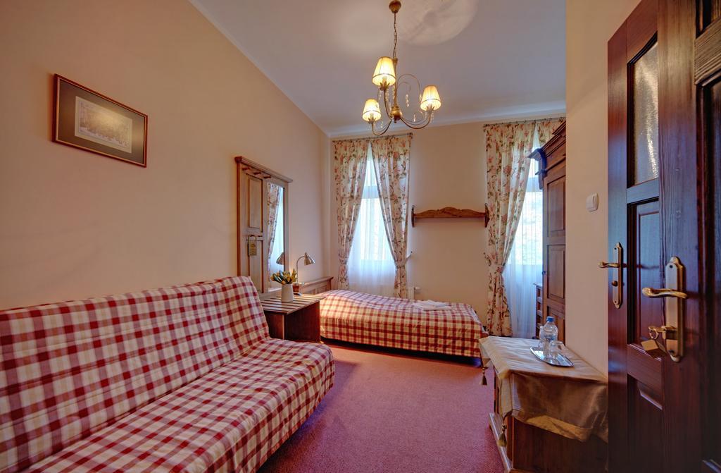 Hotel Magnes Шклярска Поремба Екстериор снимка