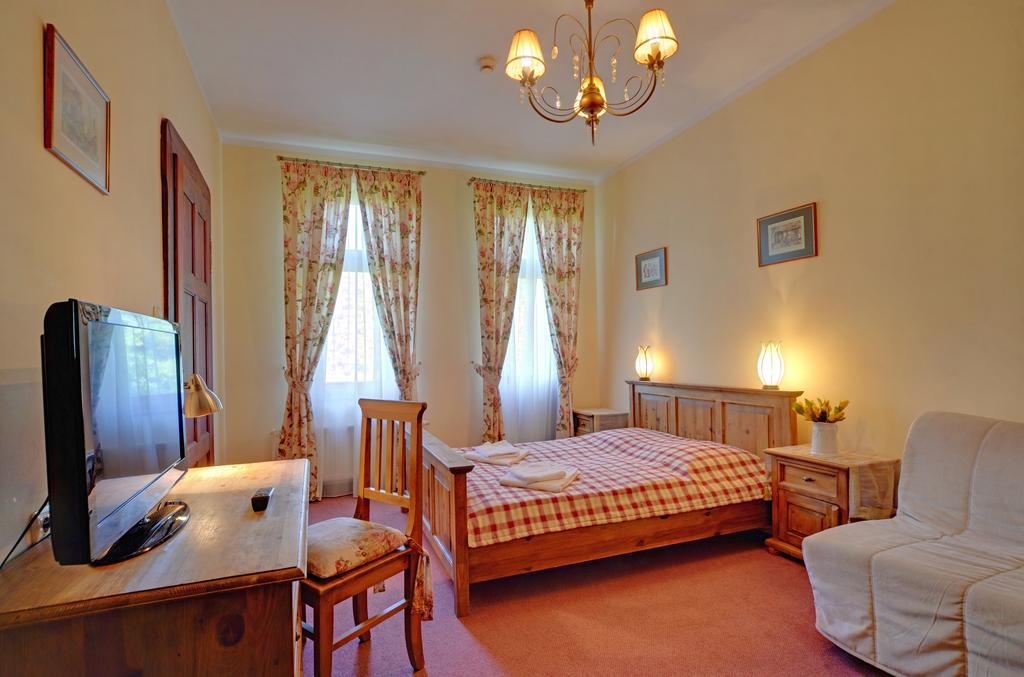 Hotel Magnes Шклярска Поремба Екстериор снимка