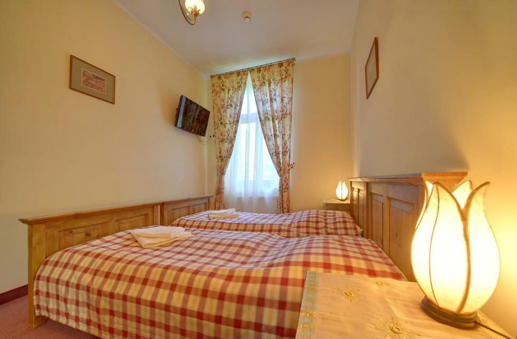 Hotel Magnes Шклярска Поремба Екстериор снимка