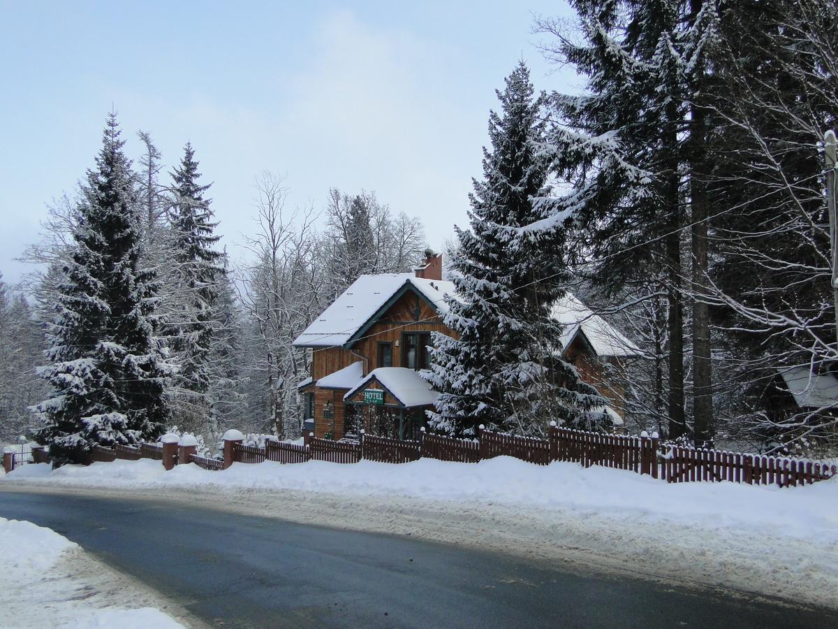 Hotel Magnes Шклярска Поремба Екстериор снимка